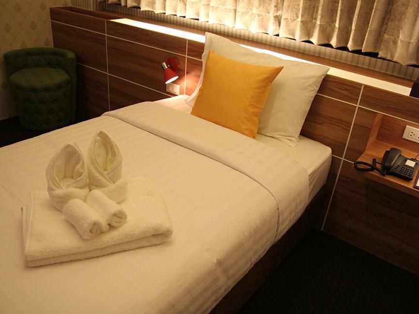 Pakdee Bed And Breakfast Бангкок Экстерьер фото